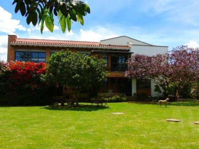 #1317 - Casa para Venta en Rionegro - ANT - 1