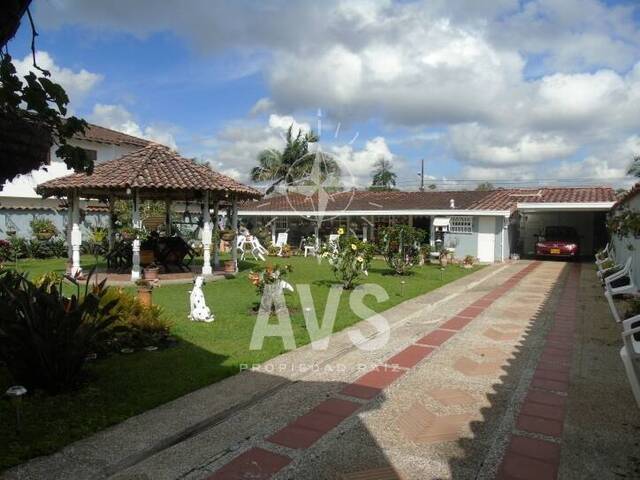 #1553 - Casa para Venta en Rionegro - ANT - 2