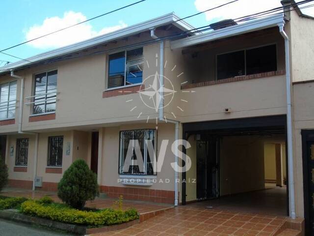 #1602 - Casa para Venta en Rionegro - ANT - 2