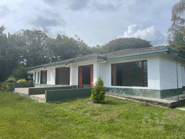 #4493 - Casa para Venta en Rionegro - ANT - 1