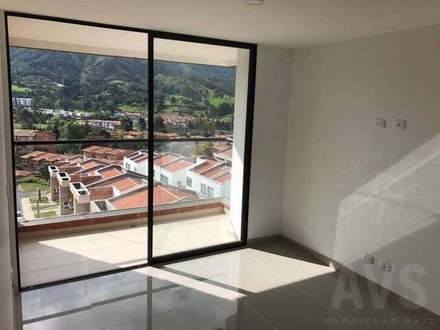 #4696 - Apartamento para Alquiler en Retiro - ANT - 2