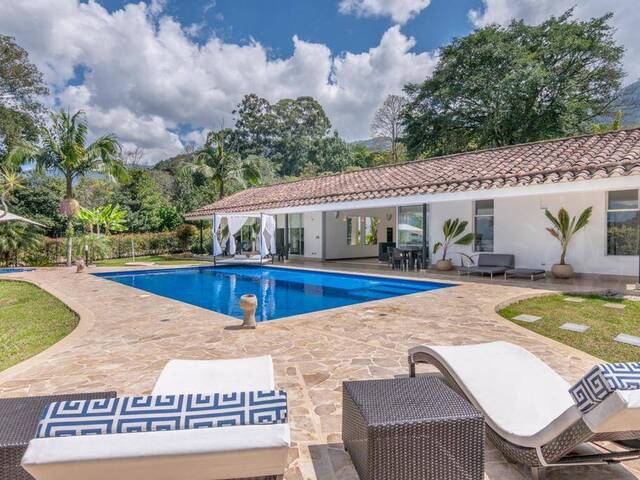 #4840 - Casa para Venta en Envigado - ANT