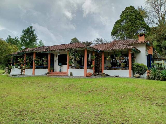 #5039 - Casa para Venta en Retiro - ANT - 1