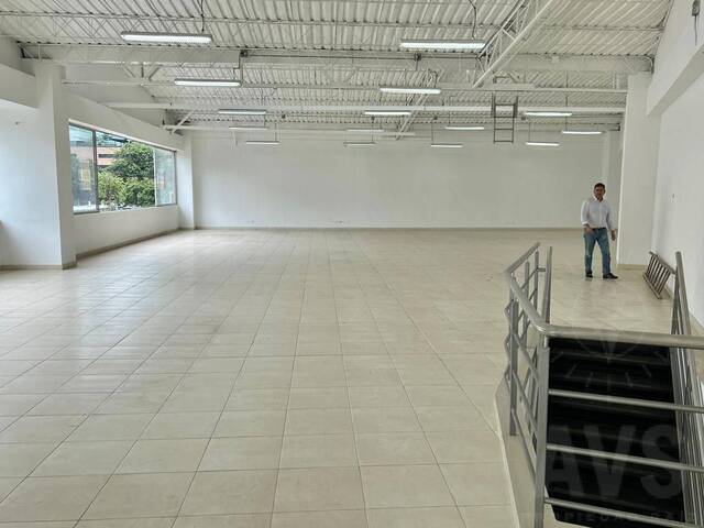 Bodega Comercial para Venta en Medellín - 5
