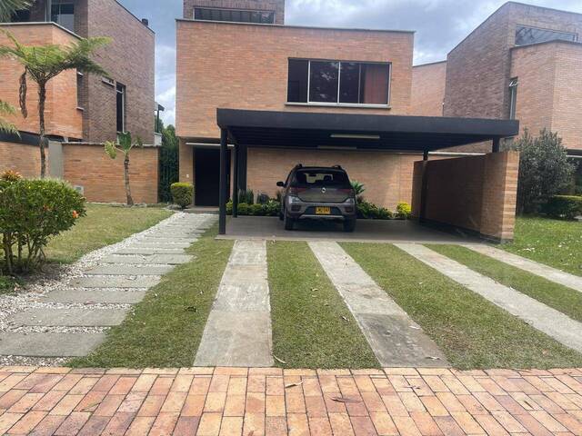 #5053 - Casa para Venta en Rionegro - ANT - 1