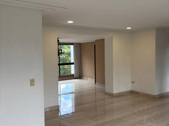 #5062 - Apartamento para Venta en Medellín - ANT - 3