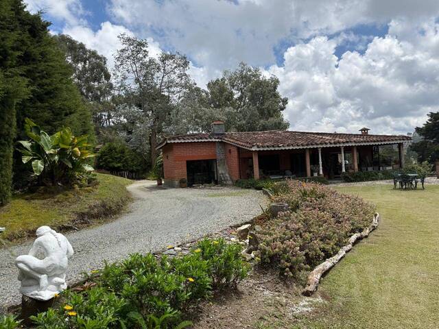 #5105 - Casa para Venta en Envigado - ANT - 1