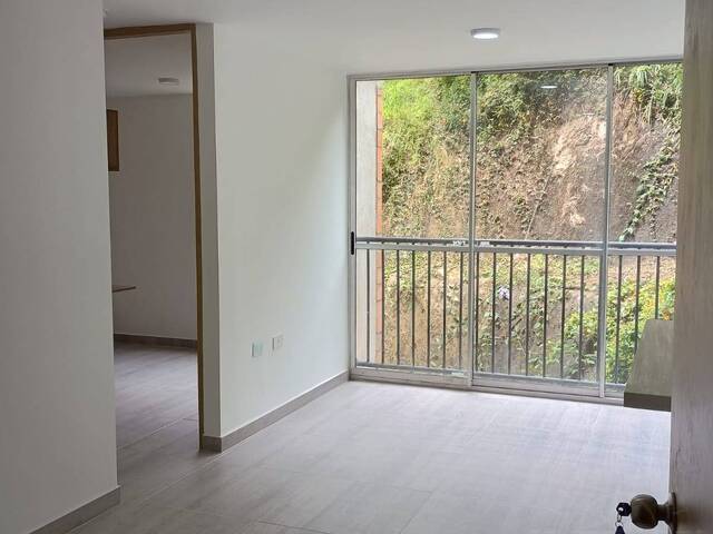 #5040 - Apartamento para Venta en Rionegro - ANT - 3