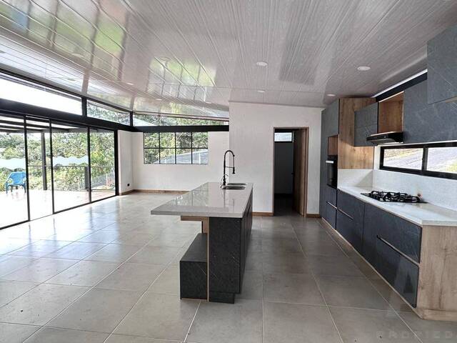 Casa para Venta en Rionegro - 2