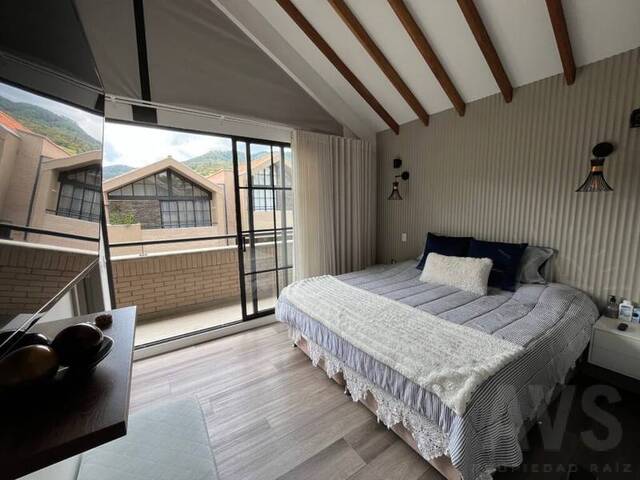 Venta en Sector la Argentina - Retiro