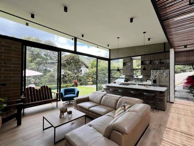 Casa para Venta en Retiro - 2
