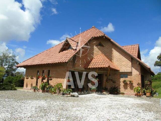 #1774 - Finca para Venta en Carmen de Viboral - ANT - 2