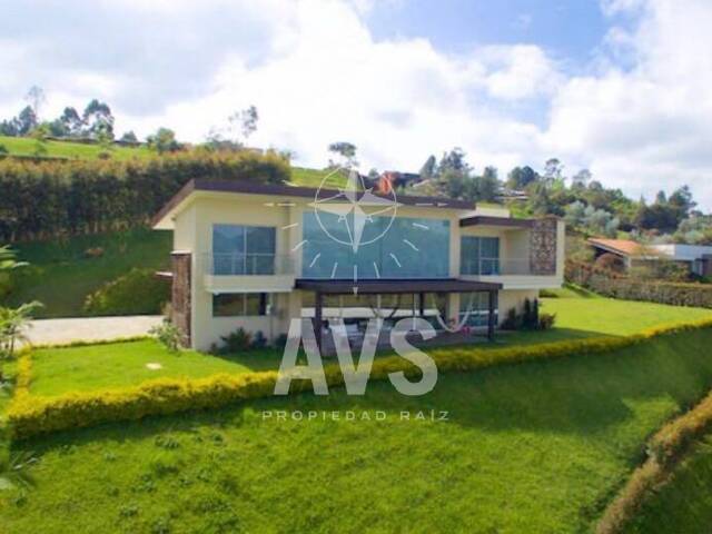 #1790 - Casa para Venta en Carmen de Viboral - ANT