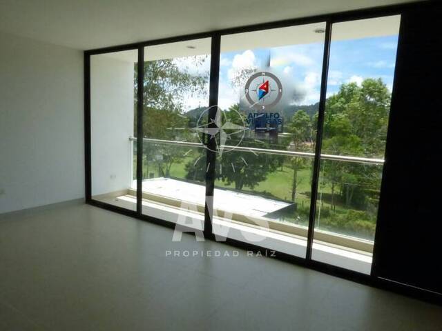 Apartamento para Venta en Retiro - 2