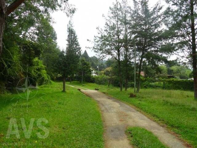 Terreno para Venta en Retiro - 2