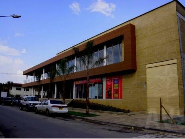 #716 - Piso Comercial para Venta en Rionegro - ANT - 1